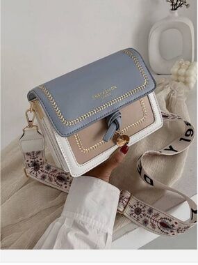 Two-Tone Blue and Beige Crossbody Bag